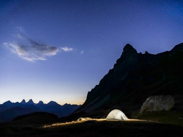Réchaud gaz ou essence pour bivouac : comparatif synthétique