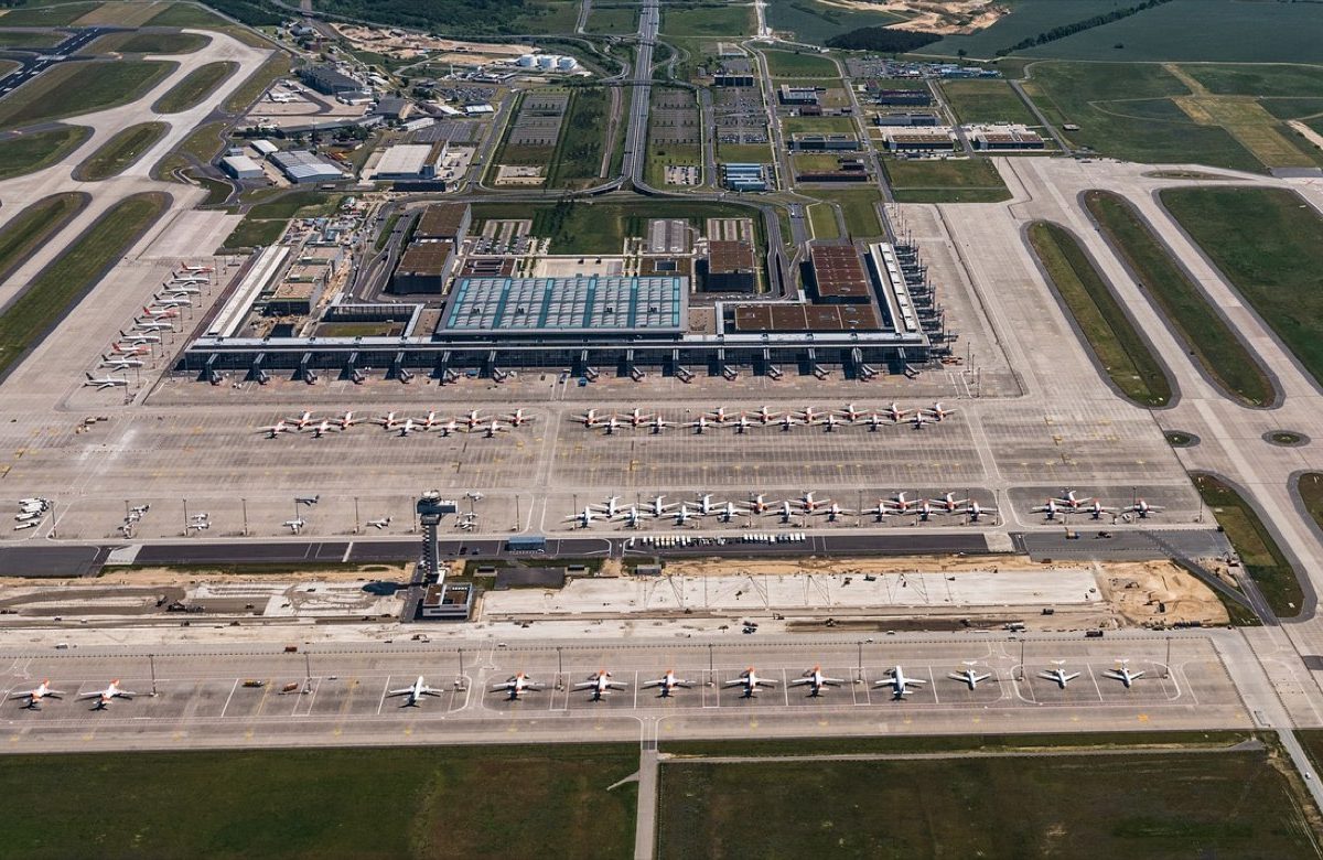 Comparatif Ryanair vs easyJet : quel low-cost choisir ?