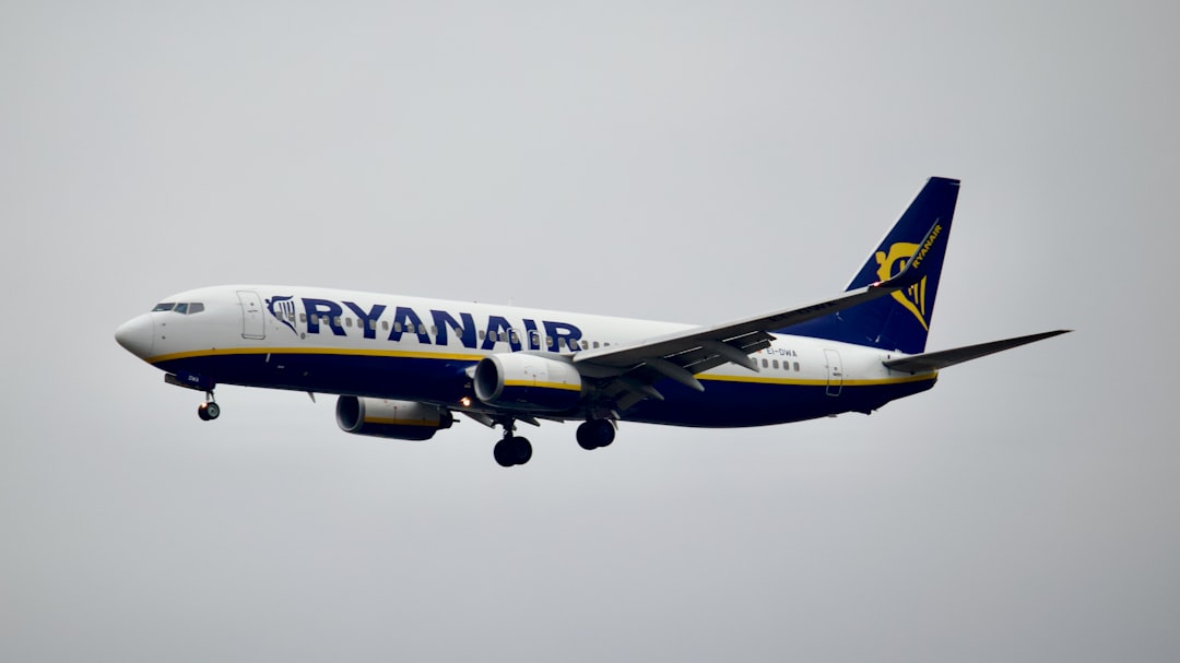 Comparatif Ryanair vs easyJet : quel low-cost choisir ?