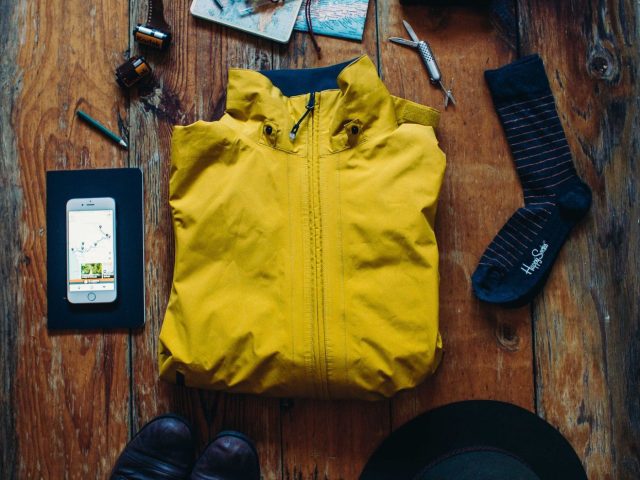Vinted ou Leboncoin pour acheter des vêtements de voyage