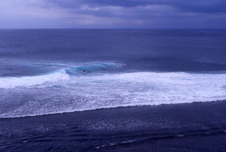 Surf à Bali : quels spots selon votre niveau et la saison
